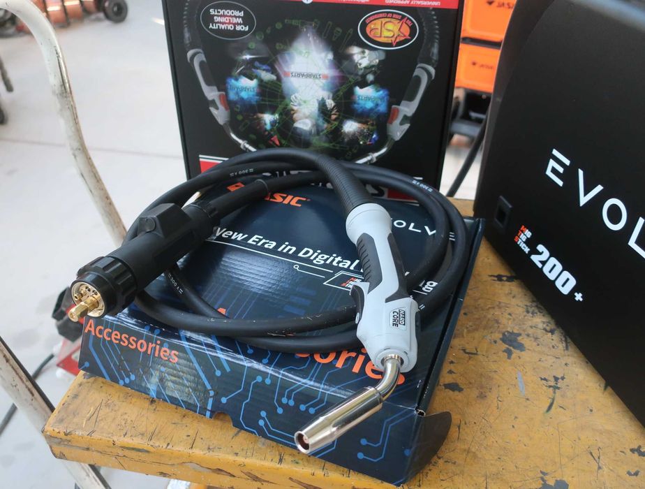 Заваръчен апарат, МИГ/МАГ, ВИГ, Електрожен, Jasic Evolve 200