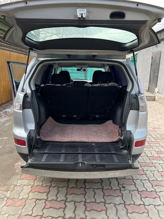 Продам mitsubishi outlander