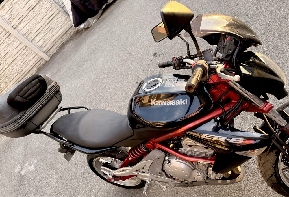 Kawasaki ER6N 2007 – 34.700 km – 649 cmc