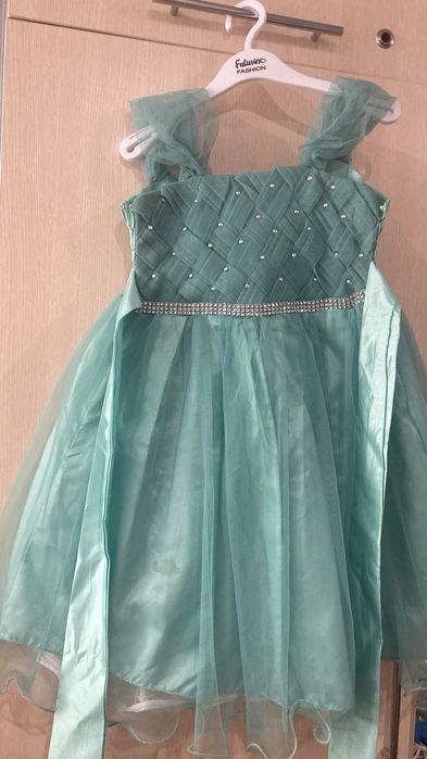 Платья нарядные разные размер