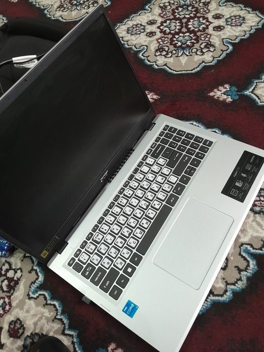 Noutbook  Acer care3