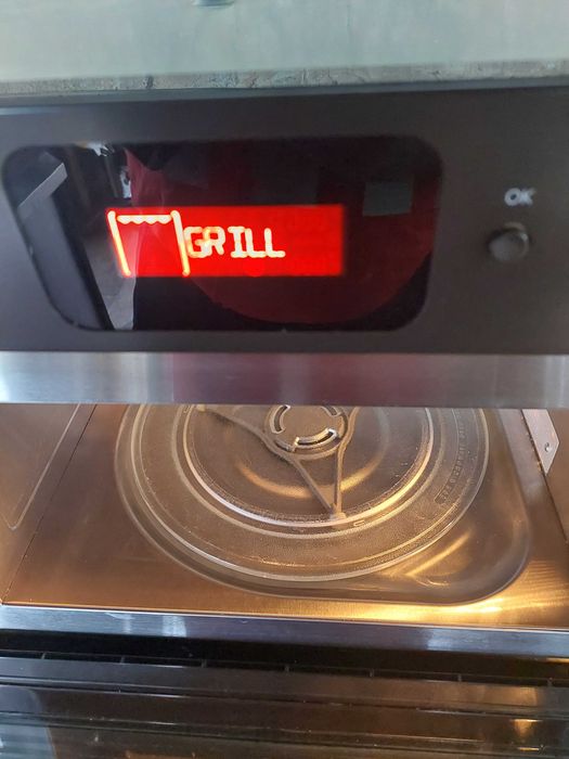 Комбинирана микровълнова фурна за вграждане