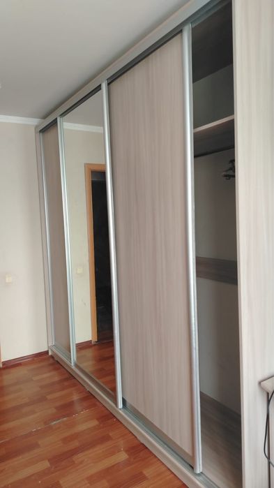 Продам шкаф купе