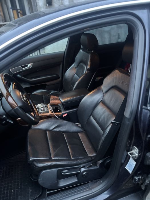 AUDI A6 2.0   Vând  sau Schimb cu 7 locuri