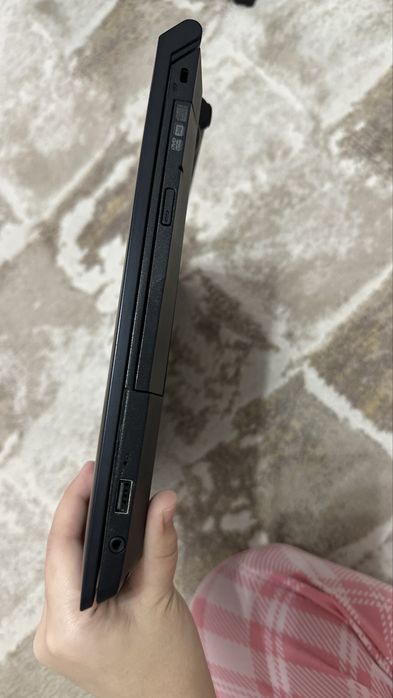 Продам ноутбук lenovo