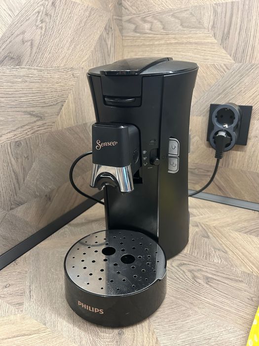 Кафемашина Senseo Philips + 2 пакета кафе