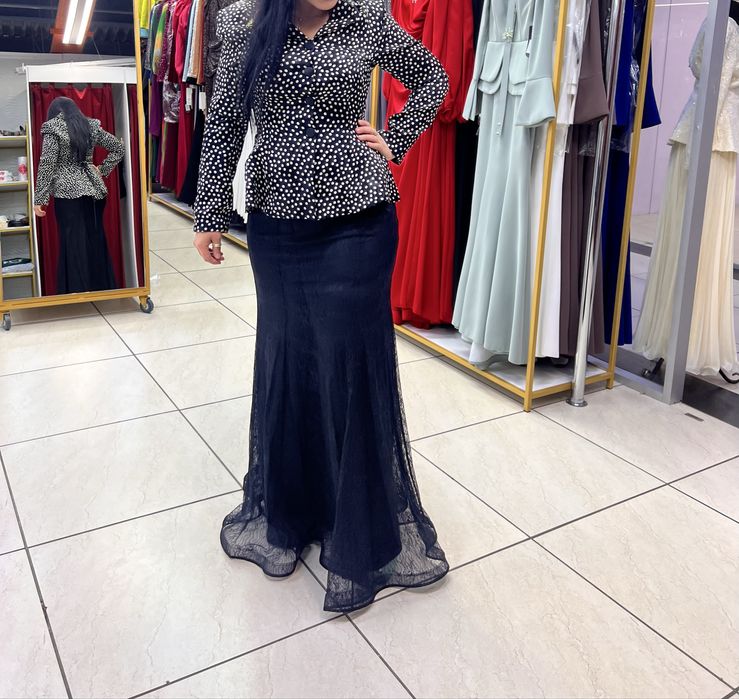 Продам шикарный костюм