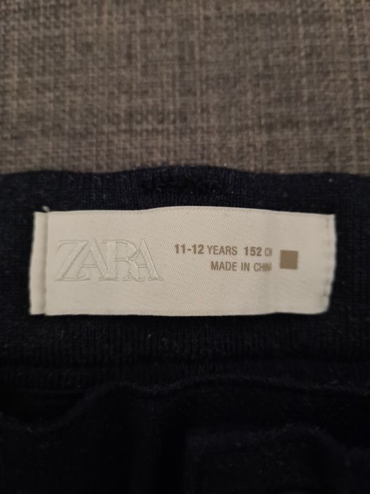 Pantaloni Zara din material textil, 11-12 ani, 152 cm