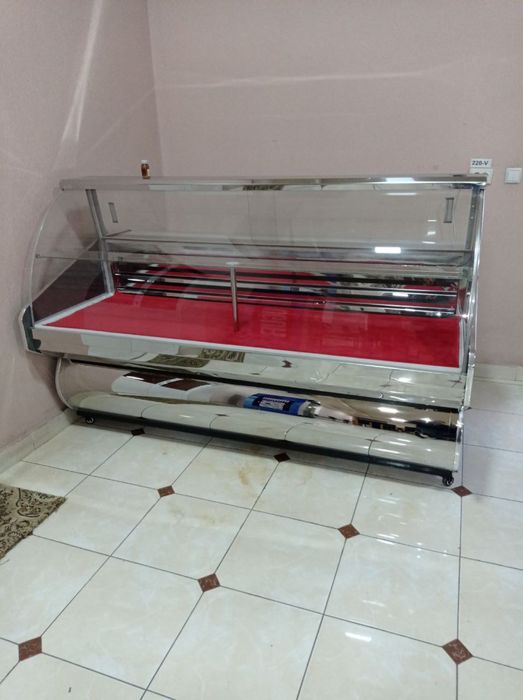 Витриьни холодильник