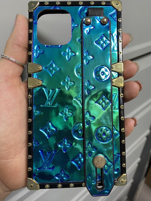 Чехол б/у на айфон 11 pro