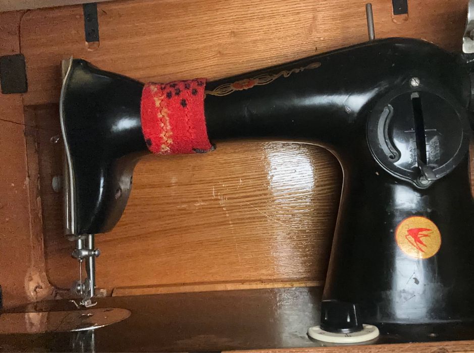 Продам швейную машинку СССР Подольск