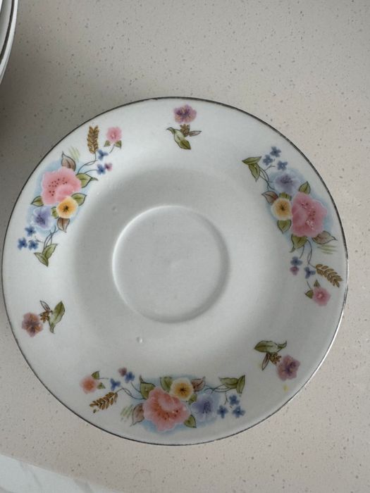 Продаю сервиз дешево 6.000 символично