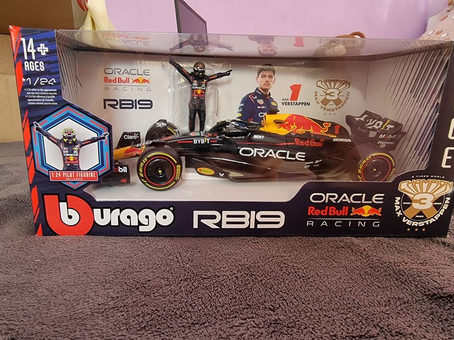 Red bull World champion 2023 Verstappen