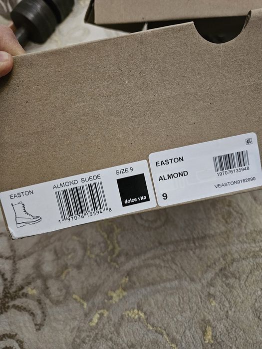 Новые замшевые ботинки женские Dolce Vita. Натуральный замш. На 41-42р