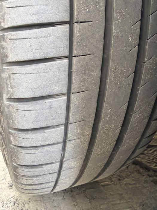 Michlen balon tesla 255/40/20