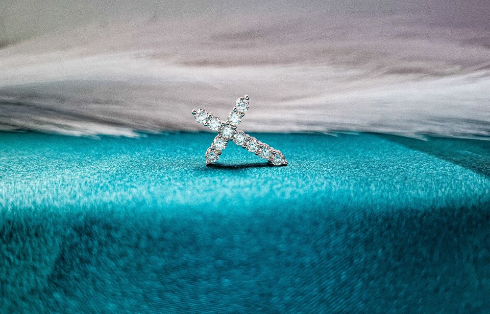 Pandantiv cruce cu moissanite