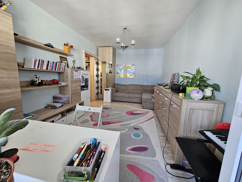 Apartament 2 camere decomandat, str. Fizicienilor 1