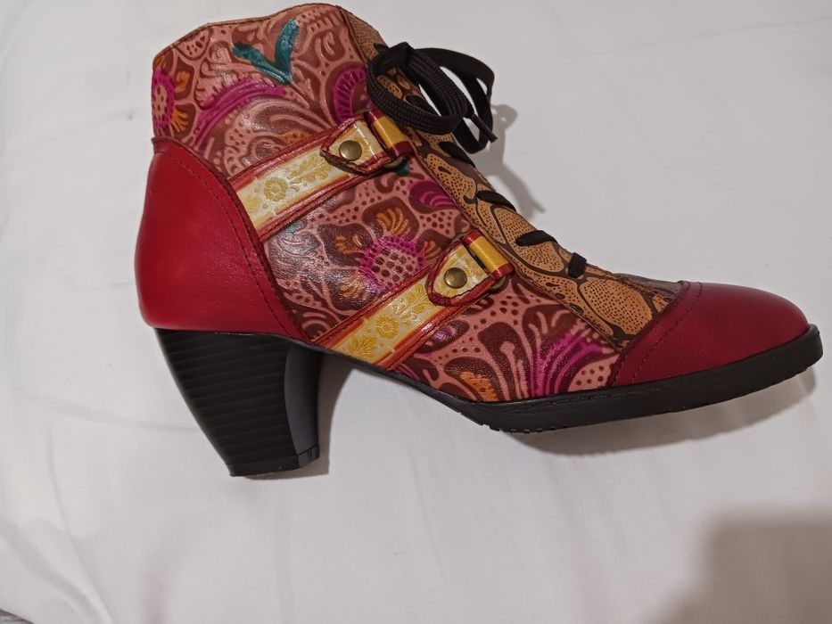 Много ефектни, артистични, нови боти