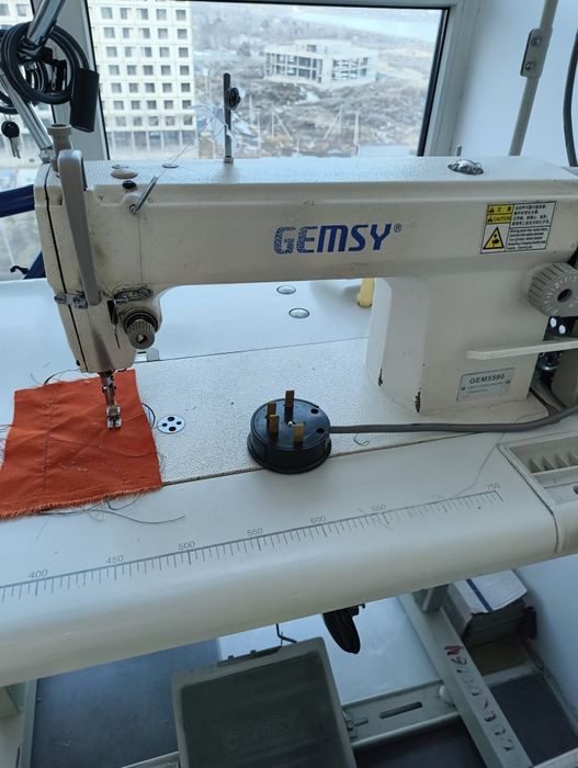 Машинка швейная промышленная