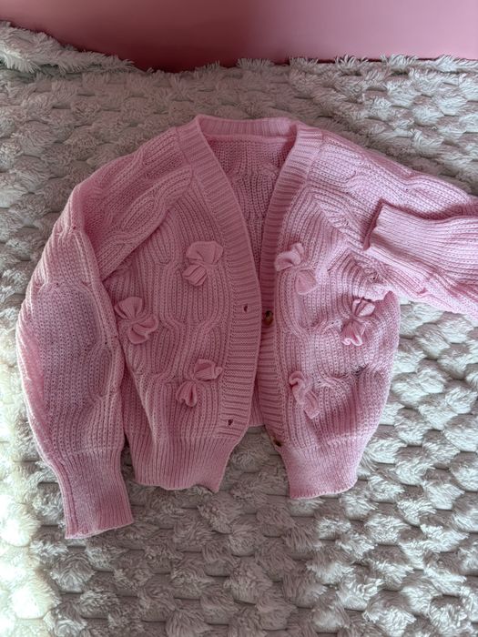 Дамско елече,къса риза и жилетка