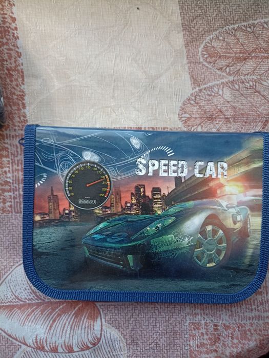 Пенал школьный новый