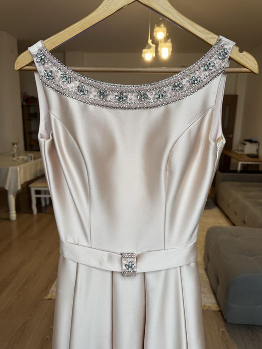 Платье на праздник