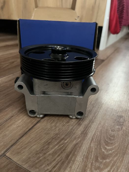 Насос ГУРа Ford focus 2