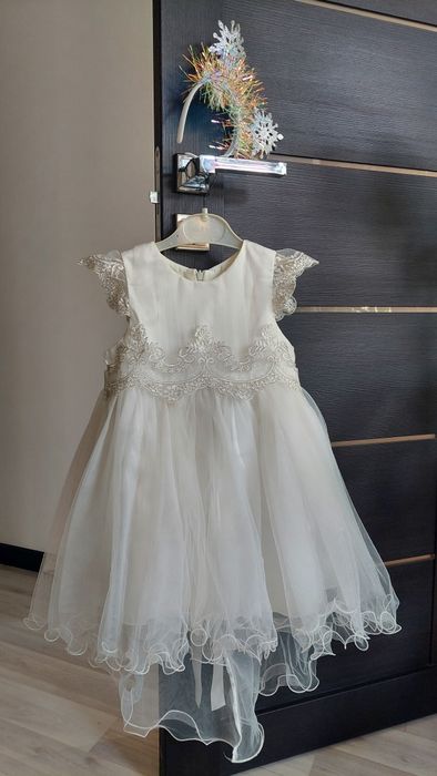 Продам   платья на девочку