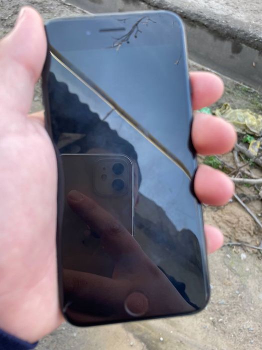 Iphone se 2020 xolati ideal