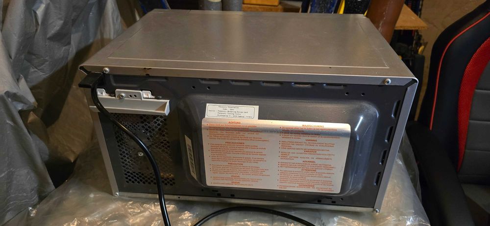 Микровълнова Panasonic NN-E22JMMEPG, 20 л, 800 W