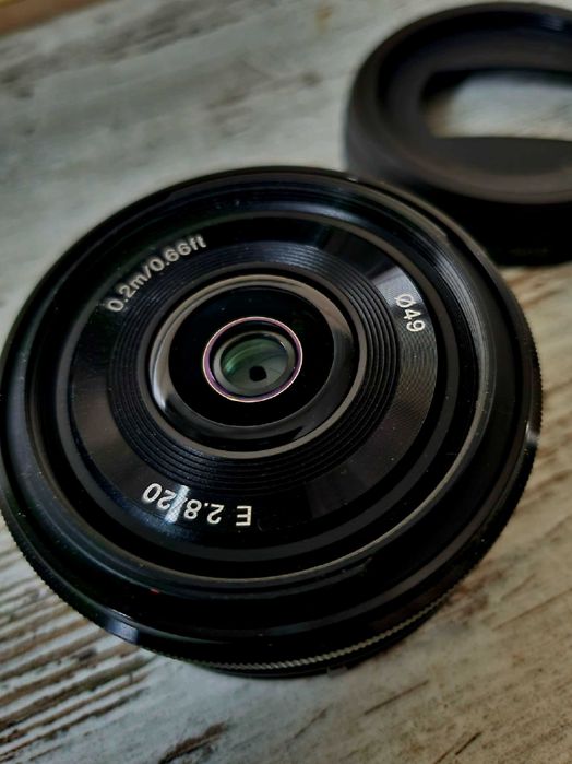 SONY E 20mm/F2.8