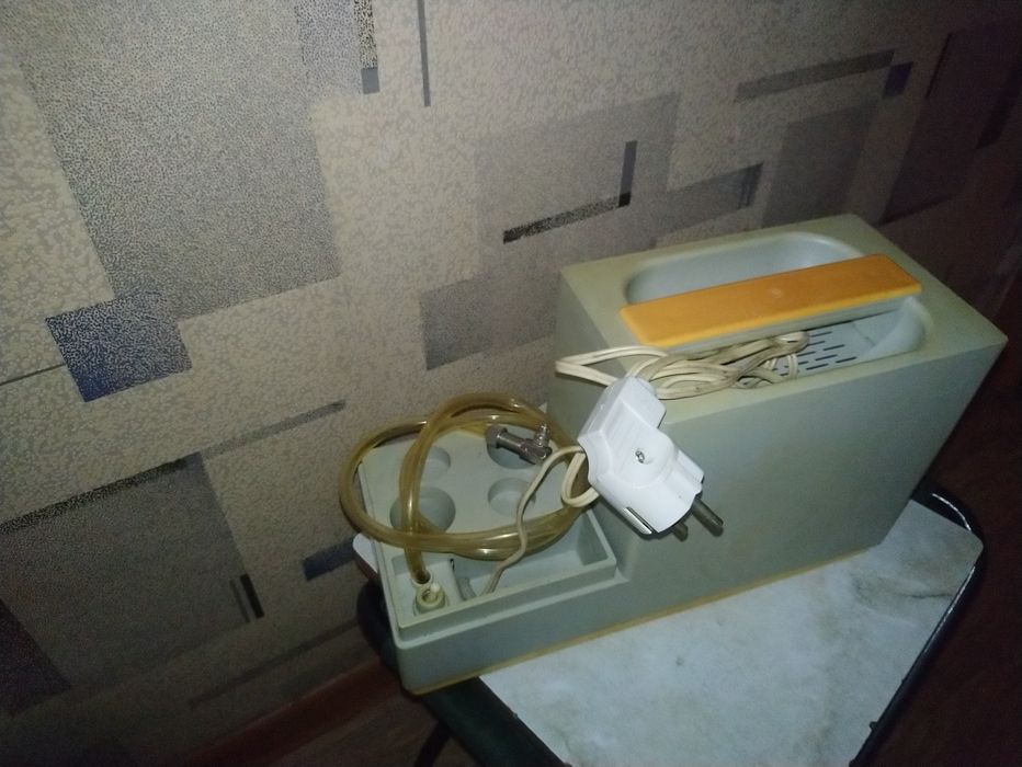 Продам компрессор для аквариума для больших подойдё