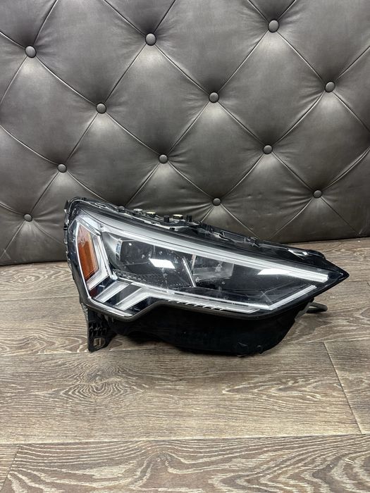 Audi Q3 лед USA фар фарове десен