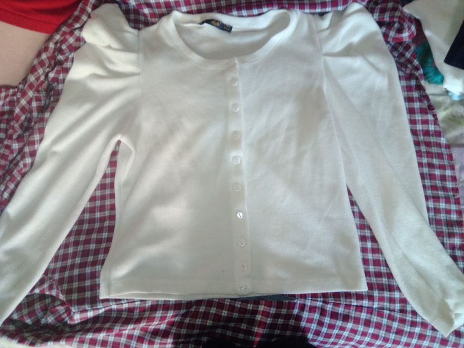 Продам кофту Б/у за 1000