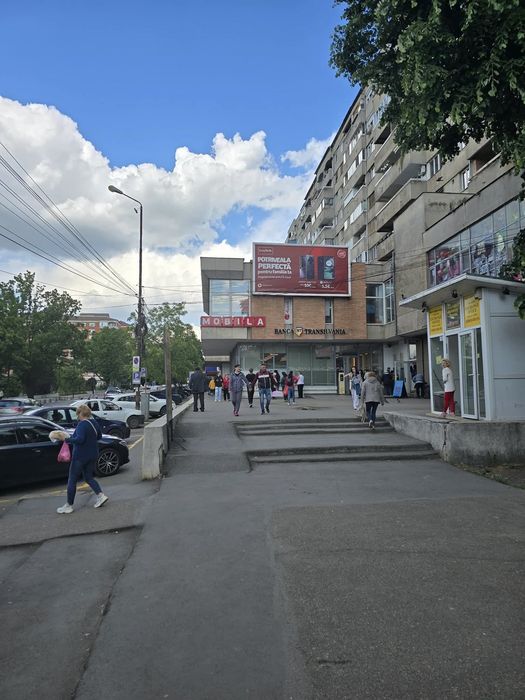 Spațiu comercial de închiriat