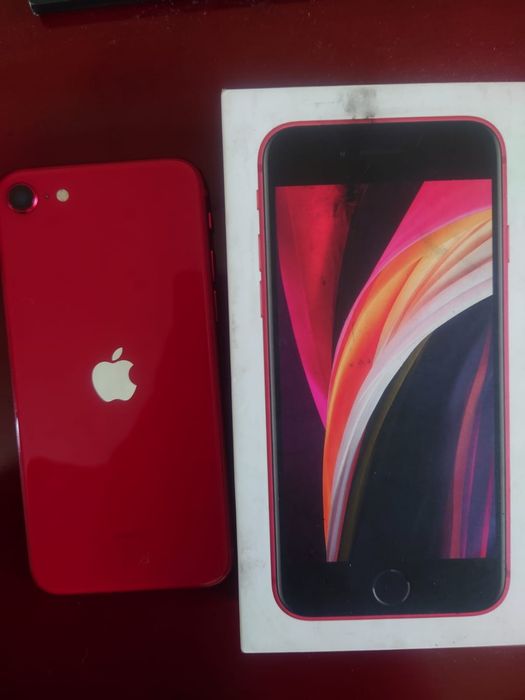 продам Iphone se 2020