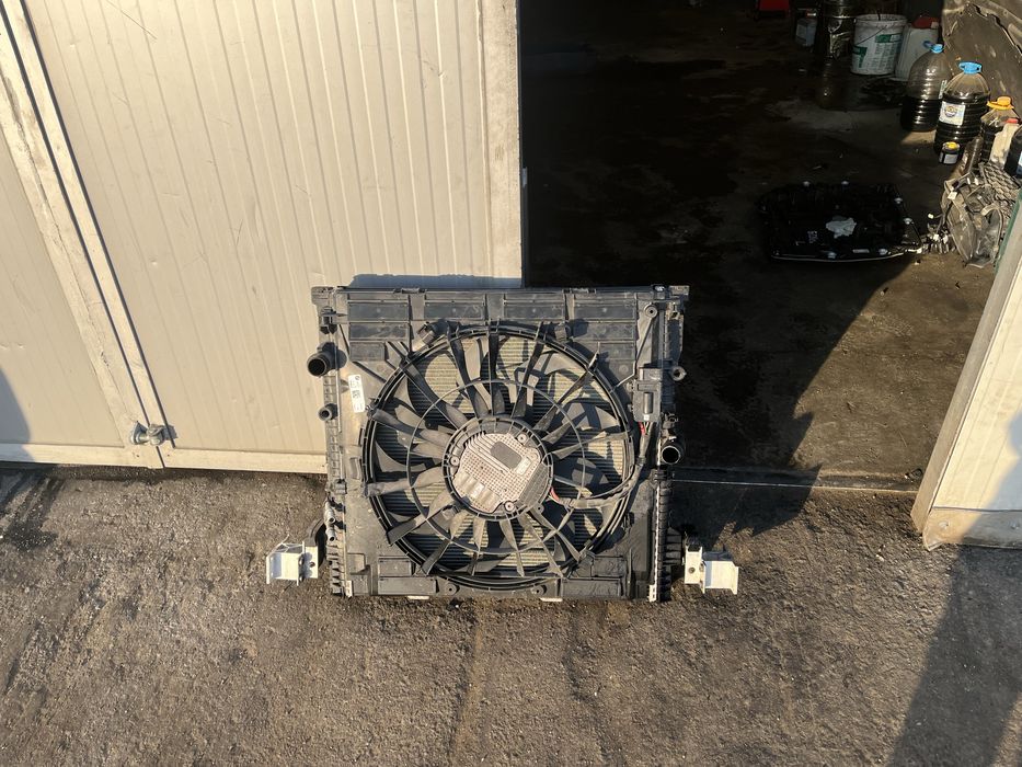 Пачка радиатори и перка бмв х5 г05 4.0и ( radiatori i perka bmw x5 g05 4.0i )
