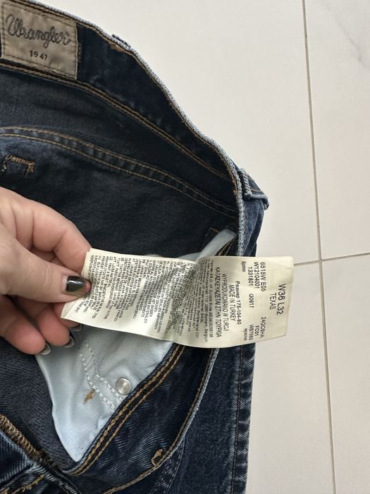 Оригинални мъжки дънки Wrangler най-търсеният размер 36