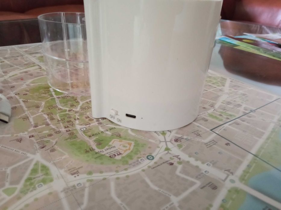 Настолна лампа с LED функция.