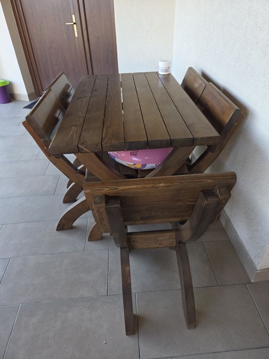 Vând mobilier terasa lemn masiv