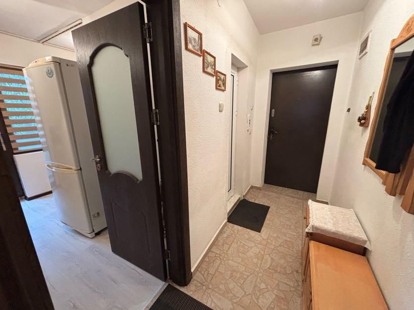 Дава се под наем Едностаен апартамент в Бургас, Възраждане - 48 кв.м за 331.5 € - Снимка #2