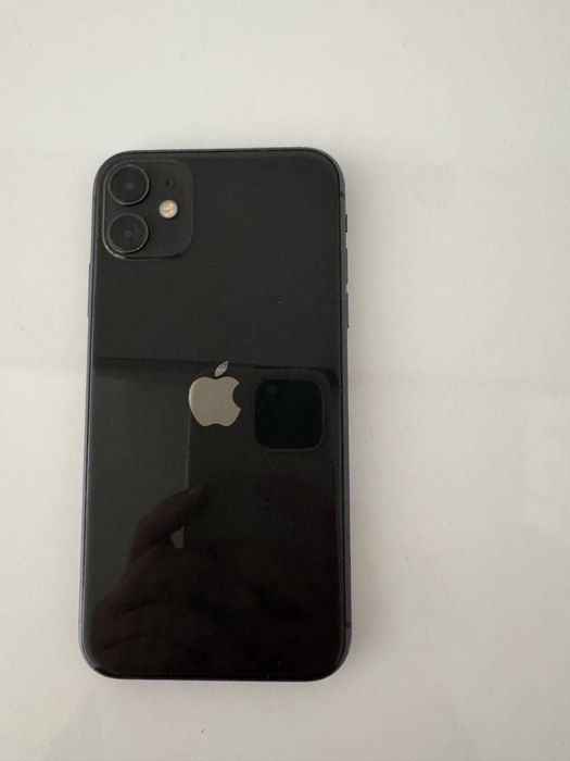 Iphone 11 128gb  черный продам