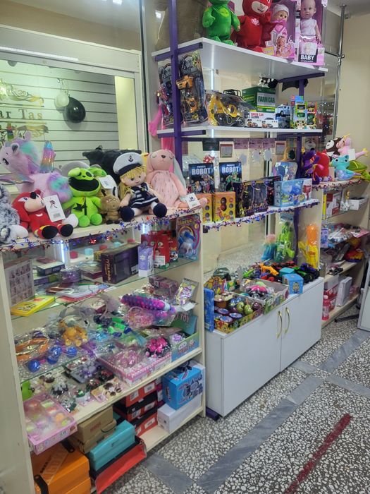 Продам отдел детской обуви и игрушек