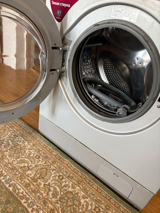 Продам стиральную машину LG