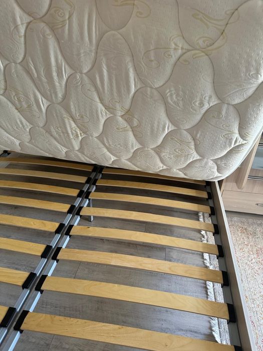 Продаю кровать двухспальная