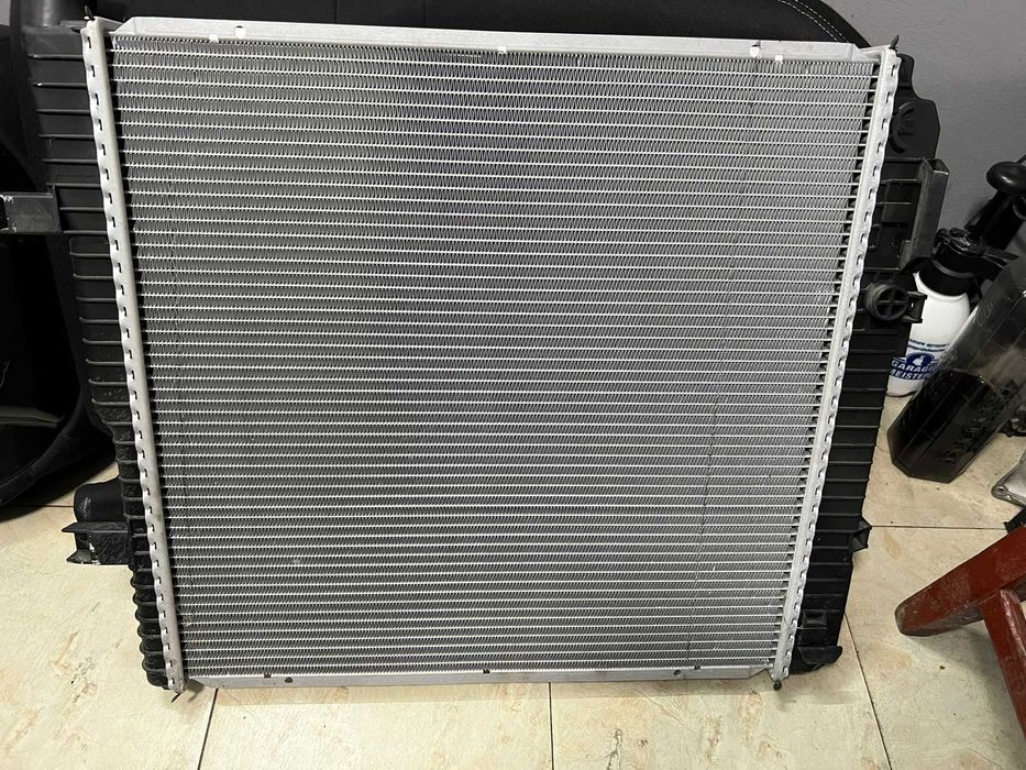 Radiator Nou Apa Mercedes Vario Original Behr