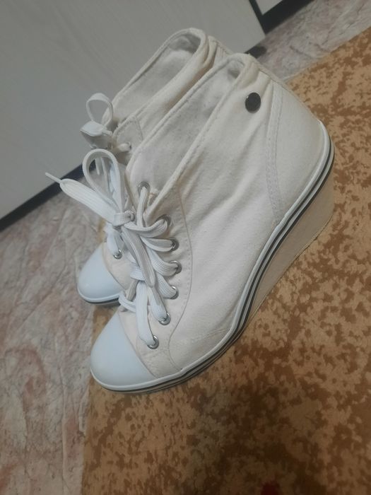 Кеды   стильные.