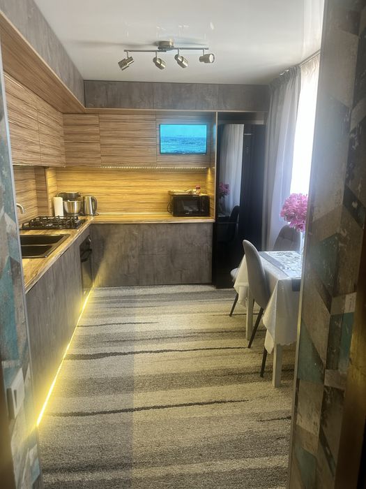 Дом небольшой парк Победы