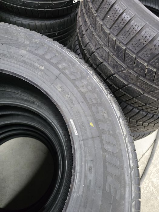 4 Броя 235/65/18 Bridgestone 8mm