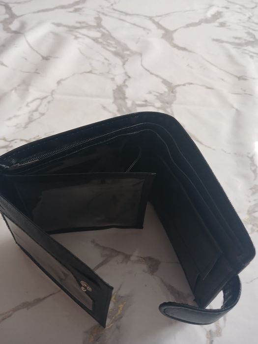 Әмиян керемет.  Сатылады